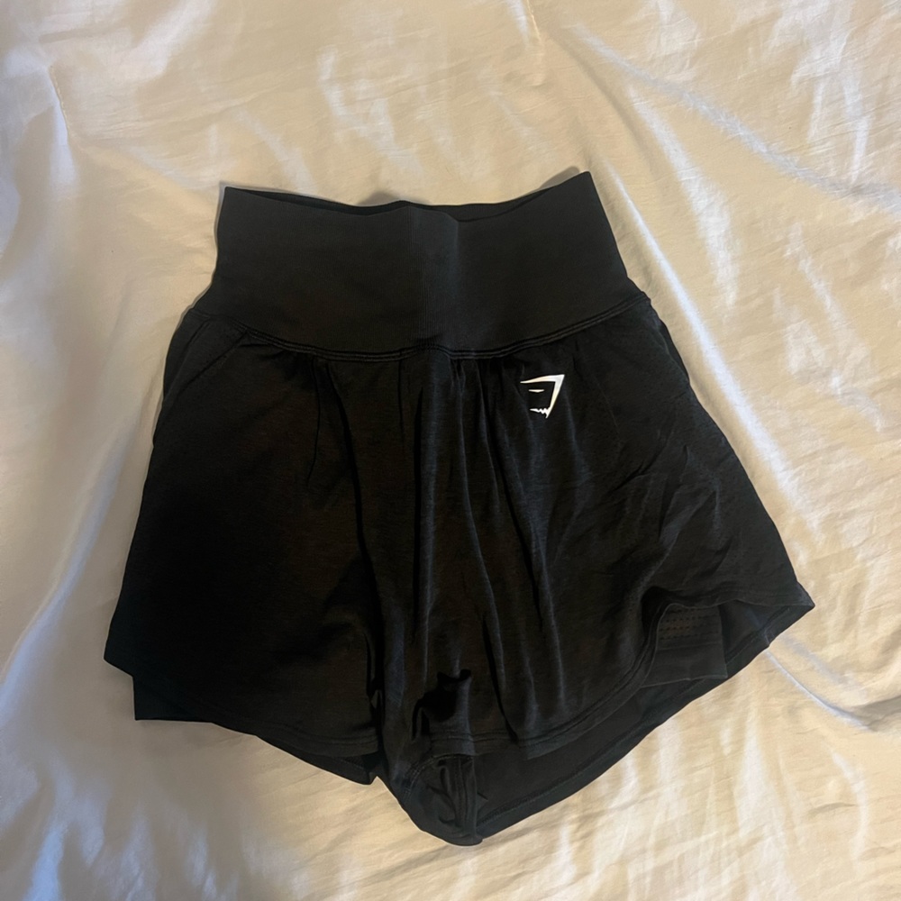 gymshark vital seamless 2.0 2-in-1 shorts. size small. black